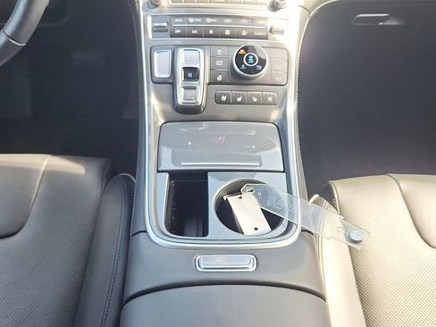 Certified 2023 Hyundai Santa Fe Limited AWD/4WD image 18