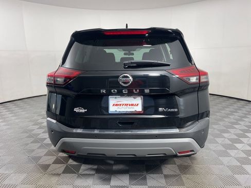 Used 2021 Nissan Rogue SV image 10