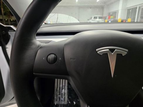 Used 2019 Tesla Model 3 Performance image 21