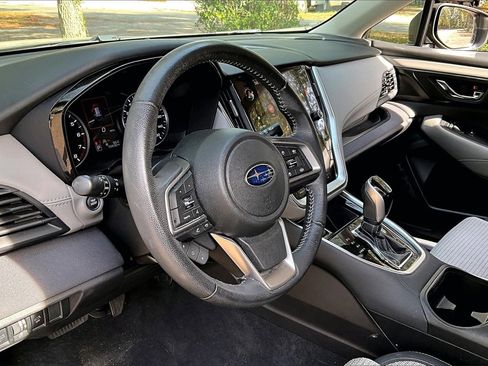 Used 2022 Subaru Outback Premium image 14
