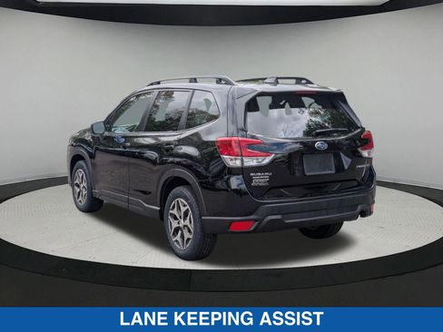 Certified 2023 Subaru Forester Premium AWD/4WD image 6