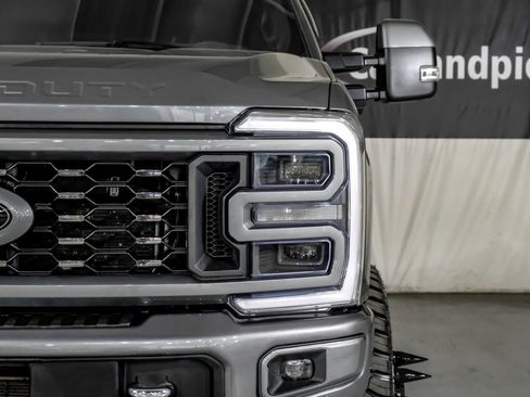 Used 2024 Ford F350 Platinum image 42