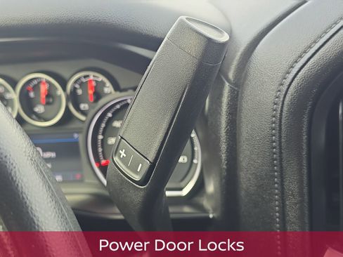 Used 2020 Chevrolet Silverado 1500 LT image 24