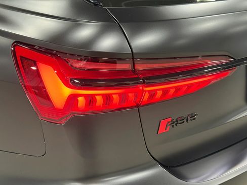 Used 2021 Audi RS 6 w/ Carbon Optic Package image 82