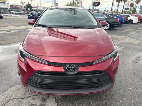 Used 2025 Toyota Corolla LE FWD image 3