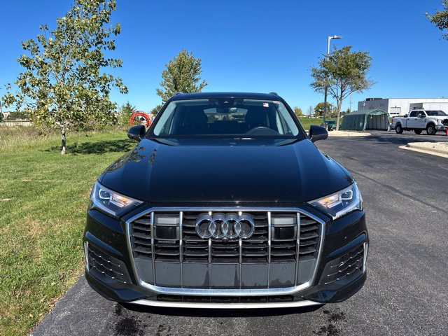Used 2023 Audi Q7 3.0T Premium w/ Convenience Package AWD/4WD image 2