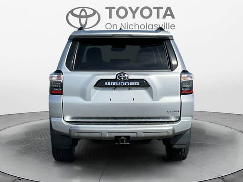 Used 2021 Toyota 4Runner TRD Off-Road Premium image 5