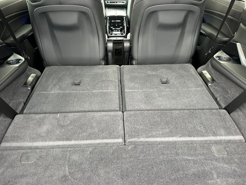 Used 2025 BMW X7 xDrive40i w/ Premium Package image 20