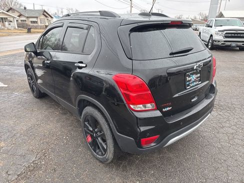 Used 2018 Chevrolet Trax LT w/ Redline Edition image 5