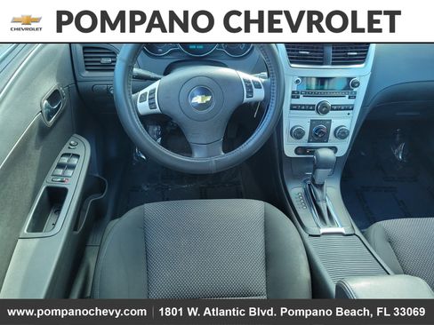 Used 2011 Chevrolet Malibu LT image 17