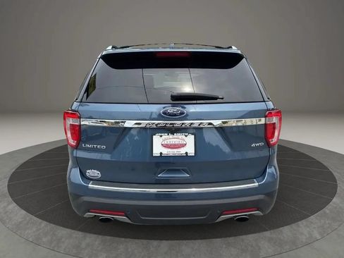 Used 2018 Ford Explorer Limited w/ Equipment Group 301A AWD/4WD image 8