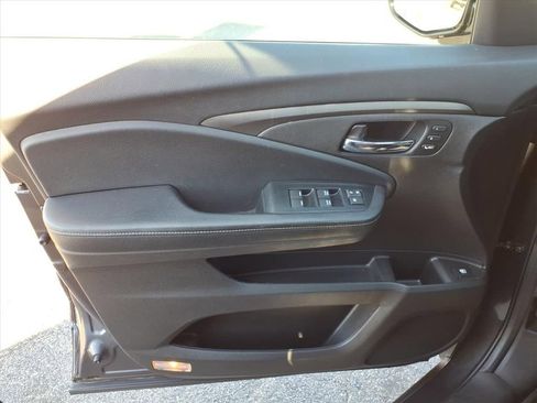 Used 2023 Honda Ridgeline RTL-E image 16