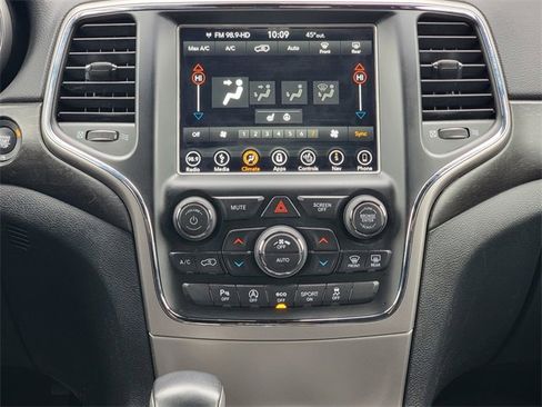 Certified 2018 Jeep Grand Cherokee Altitude image 27