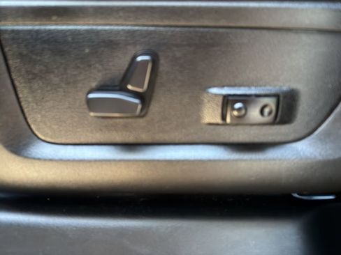 Used 2021 RAM 3500 Big Horn w/ Level 2 Equipment Group image 20