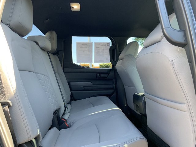 Used 2025 Toyota Tacoma SR5 AWD/4WD image 34