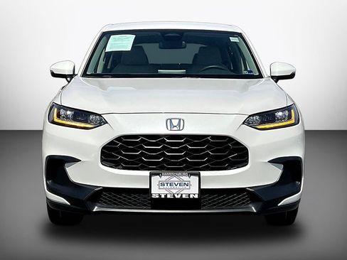 Used 2024 Honda HR-V LX image 2
