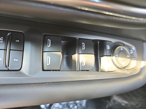 Used 2024 Chevrolet Tahoe RST w/ Luxury Package AWD/4WD image 25