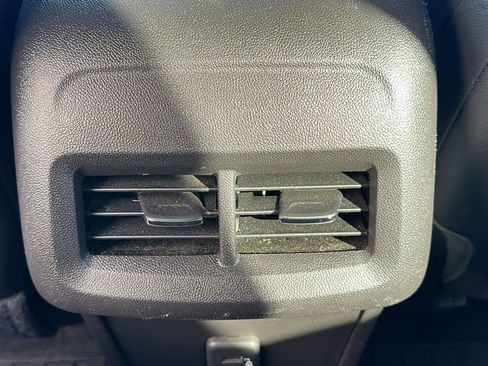 Used 2024 GMC Terrain AT4 image 21