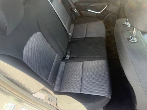 Used 2025 Kia Soul LX w/ LX Technology Package FWD image 43