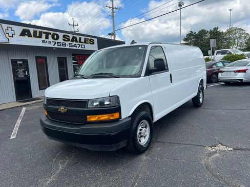 Used 2025 Chevrolet Express 2500 Extended w/ Driver Convenience Package RWD image 2