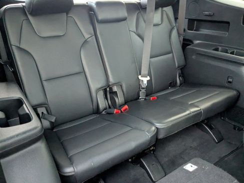 Used 2022 Kia Telluride S FWD image 22
