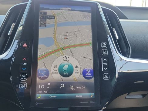 Used 2021 Toyota Prius Prime XLE FWD image 27