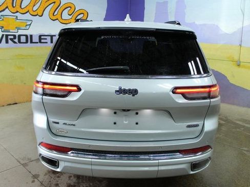 Used 2021 Jeep Grand Cherokee L Overland w/ Advanced Protech Group III image 7