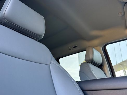 New 2025 Ford F150 Lightning Flash AWD/4WD image 15