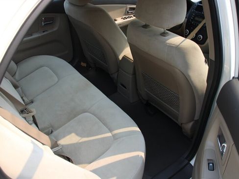 Used 2009 Kia Spectra EX FWD image 6