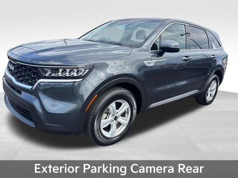 Used 2023 Kia Sorento LX FWD image 10