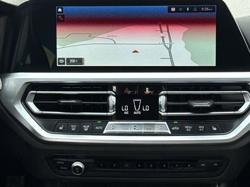Used 2020 BMW 330i Sedan w/ Convenience Package RWD image 10