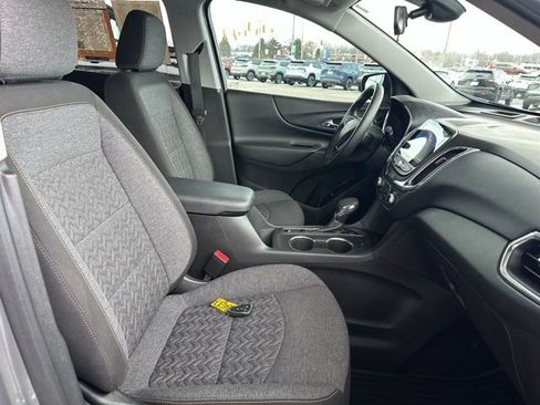 Used 2023 Chevrolet Equinox LT image 13