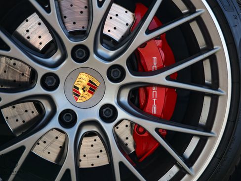 Used 2017 Porsche 911 Carrera 4S AWD/4WD image 7