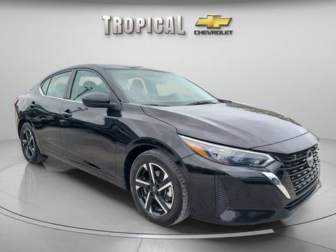 Used 2024 Nissan Sentra SV FWD image 7