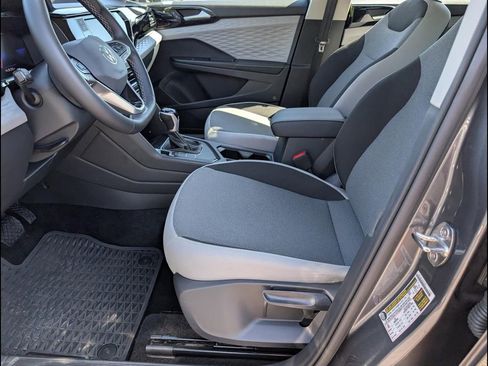 Certified 2024 Volkswagen Taos S image 10