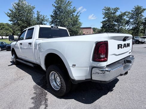 Used 2025 RAM 3500 Tradesman AWD/4WD image 7