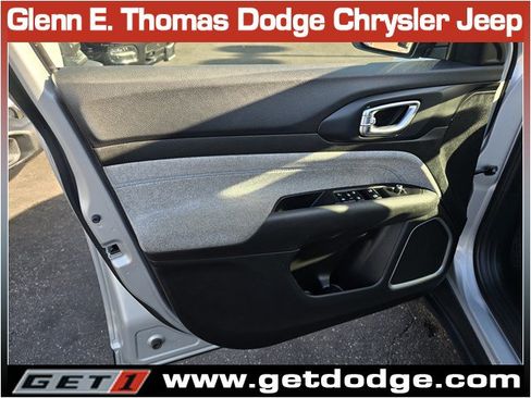 Certified 2024 Jeep Compass Latitude AWD/4WD image 24