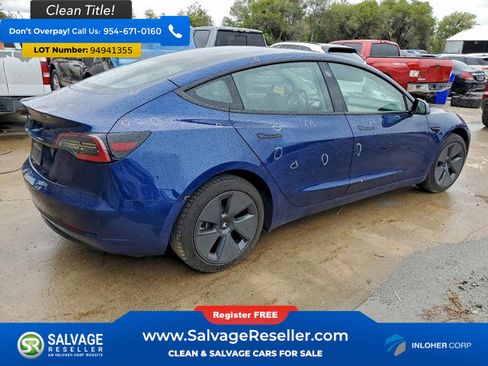Used 2021 Tesla Model 3 Standard Range Plus image 4