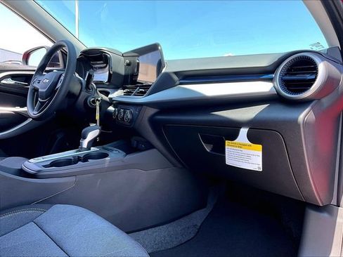 New 2026 Chevrolet Trax LS FWD image 9