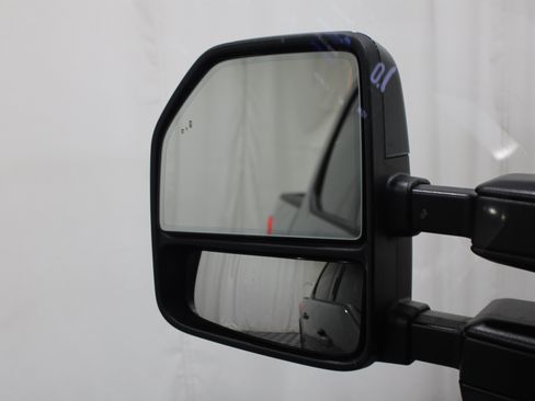 Used 2023 Ford F150 Lariat AWD/4WD image 10