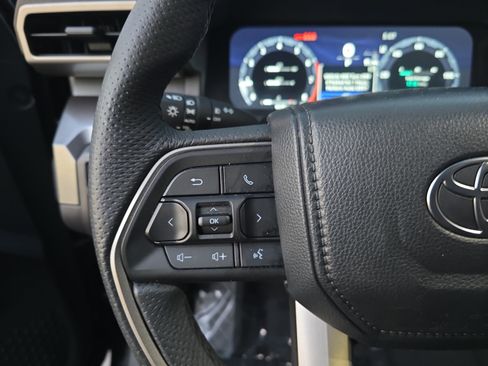 Certified 2025 Toyota Tacoma TRD Sport image 16