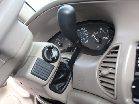 Used 2003 Buick Century Custom FWD image 8