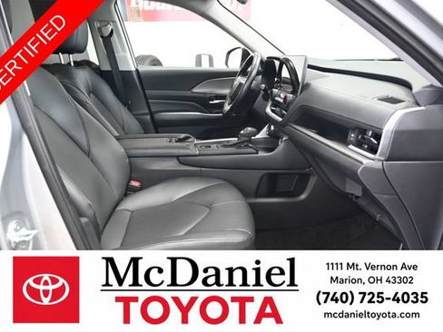 Certified 2025 Toyota Grand Highlander AWD image 11
