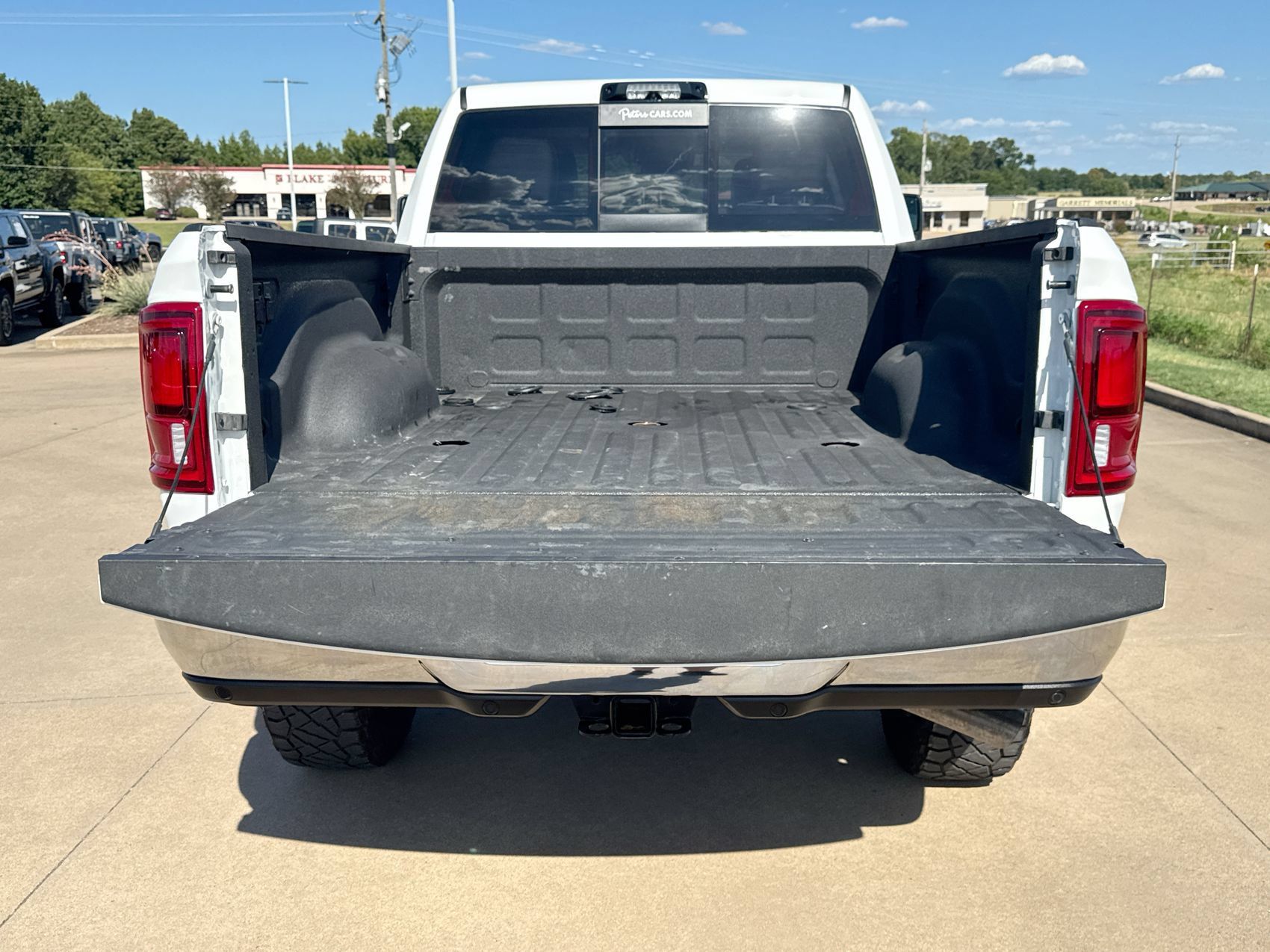 Used 2026 RAM 2500 Laramie AWD/4WD image 24