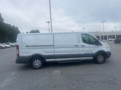 Used 2015 Ford Transit 350 XLT RWD image 3