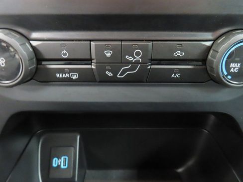 Used 2023 Ford F150 XLT w/ XTR Package image 55