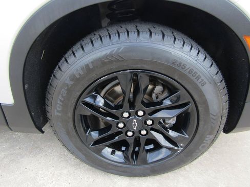 Used 2020 Chevrolet Blazer LT FWD image 7