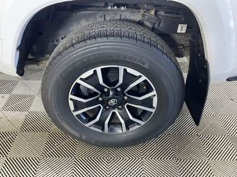 Used 2022 Toyota Tacoma TRD Sport w/ TRD Premium Sport Package image 16