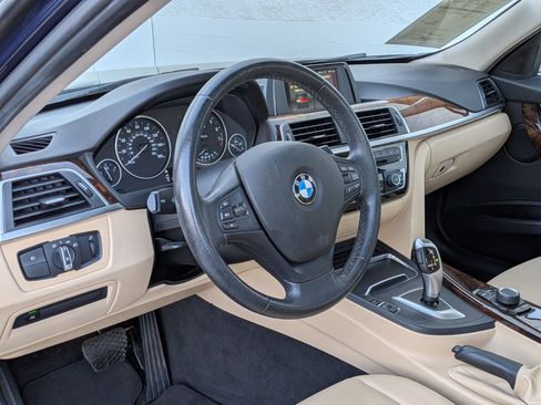 Used 2018 BMW 320i Sedan image 12