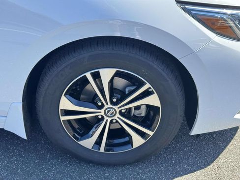 Used 2023 Nissan Sentra SV FWD image 9